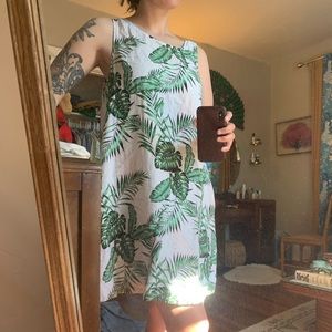 Linen shift dress in palm print